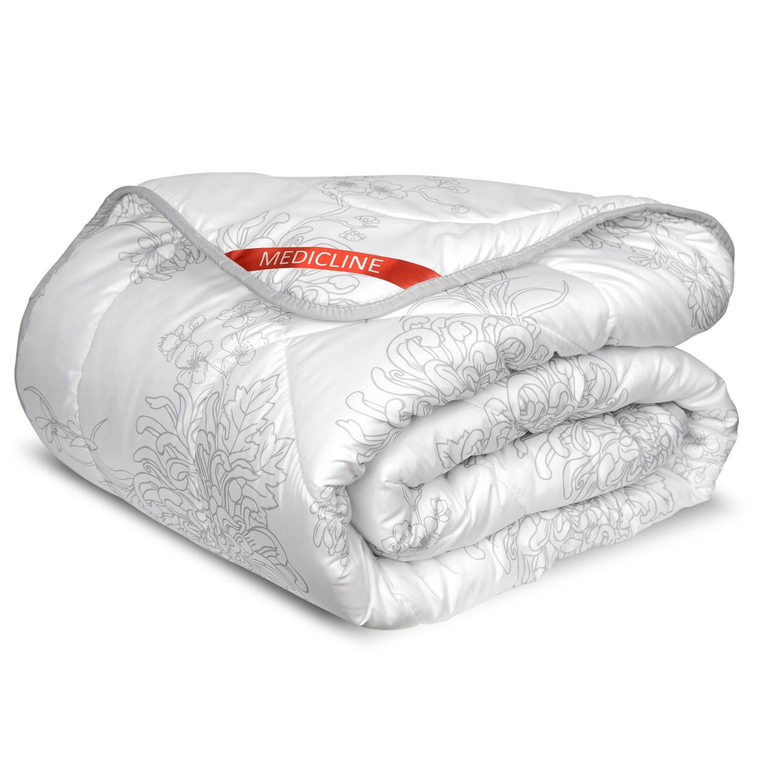 Přikrývka Medicline 140x200cm Celoroční přikrývka na spaní Materiál přikrývky z mikrovlákna s nití Prošívaná silikonová výplň 200 g/m2 Hypoalergenní Praní do 30 stupňů (květinový vzor, 140 x 200 cm)