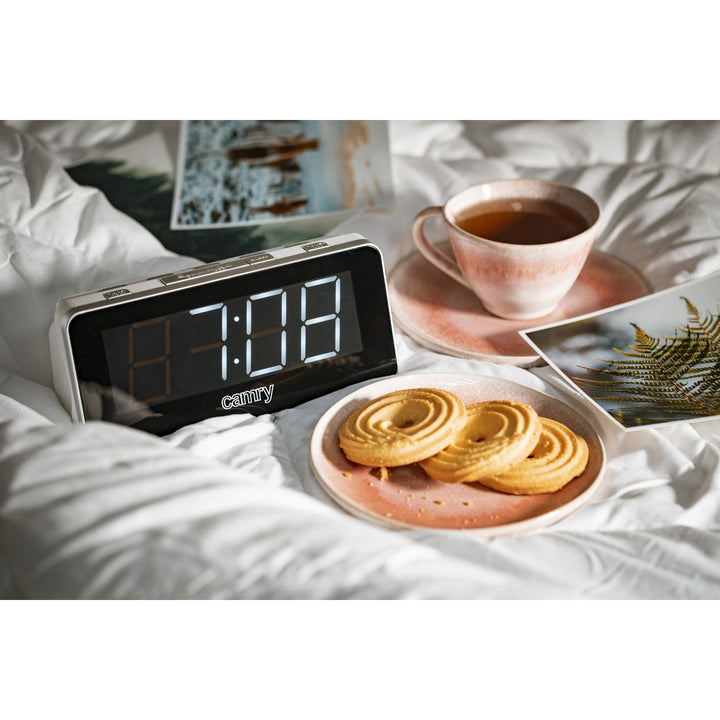 Radiobudík Camry CR 1156 AM a FM frekvence LED displej