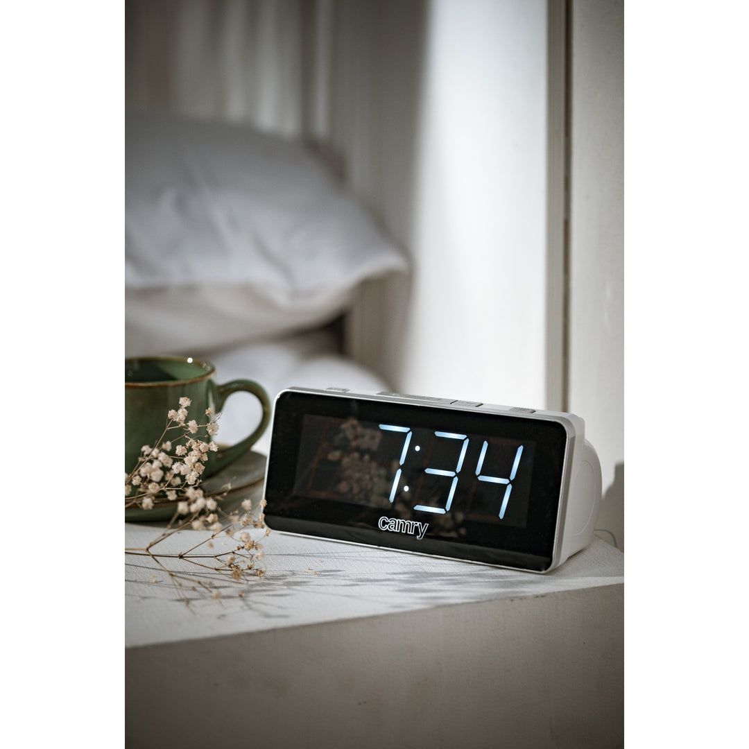 Radiobudík Camry CR 1156 AM a FM frekvence LED displej