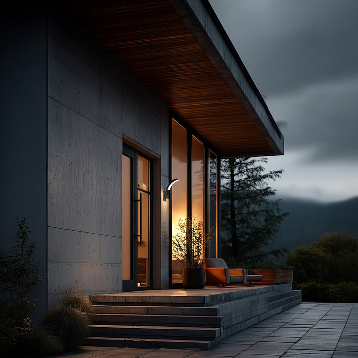 LED lampa s infračerveným pohybovým senzorem MCE244 750lm 10 W IP54 Maclean Energy