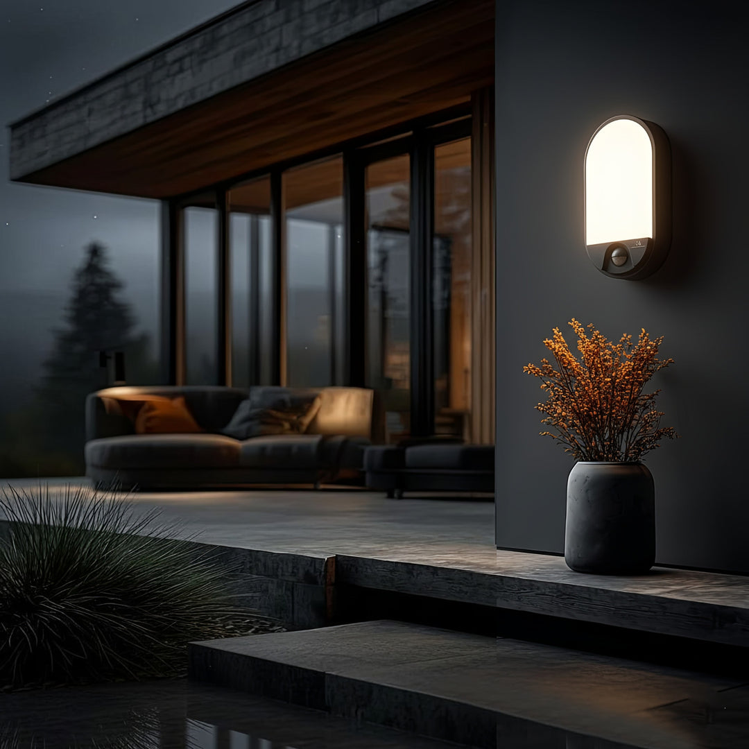 LED lampa s infračerveným senzorem pohybu MCE340 GR 1100lm 15W IP54 Maclean Energy přírodní bílá (4000K)