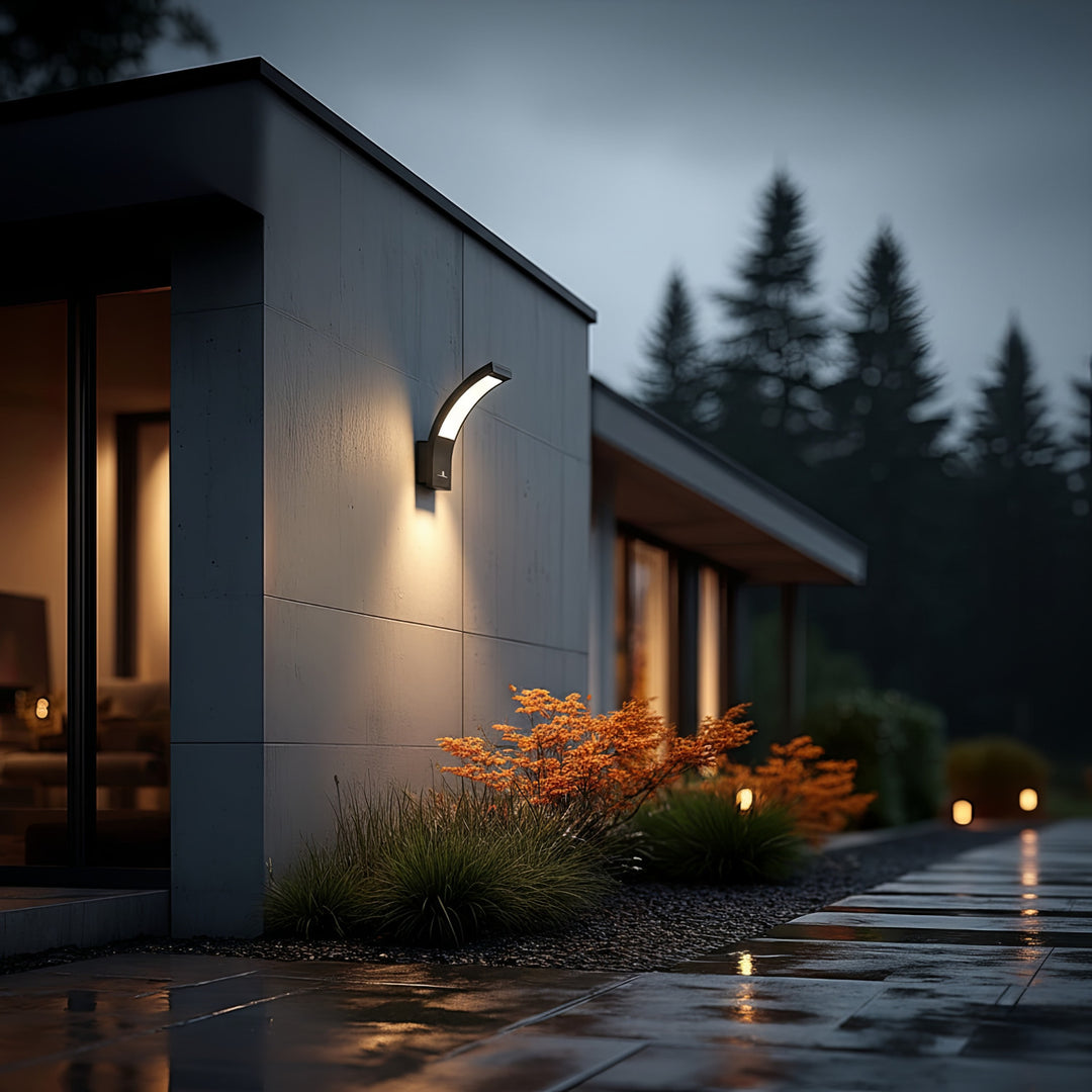 Venkovní nástěnné fasádní svítidlo LED fasádní lampa MCE343 B 800lm 10W IP54 Maclean Energy černá, přírodní bílá (4000K)