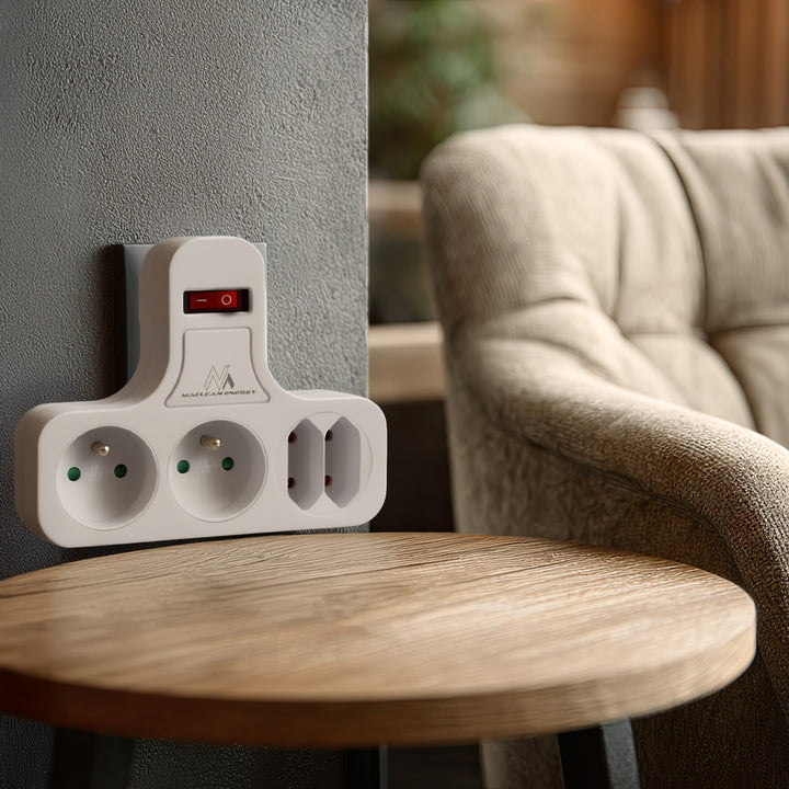 Maclean MCE224 E Zásuvka, čtyřnásobná s vypínačem, stabilizační nožička, typ E, 2x2,5A, 2x16A