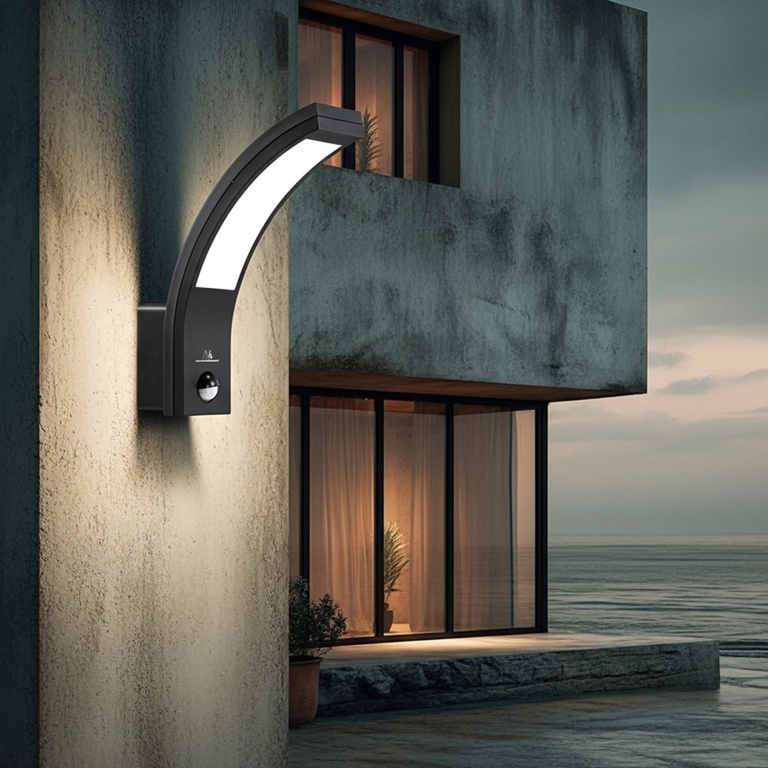 LED lampa s pohybovým senzorem Maclean, PIR pohybovým senzorem, černá, 10 W, IP54, 750 lm, neutrální bílá (4000 K) MCE244 B