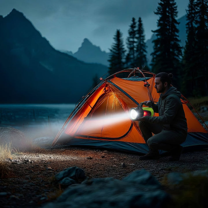 LED svítilna 3v1 Maclean, funkce powerbanky, 3 režimy svícení, 5W XM-L-T6, studená bílá 6500K, 3,7V 3x18650, 4500mAh, MCE345