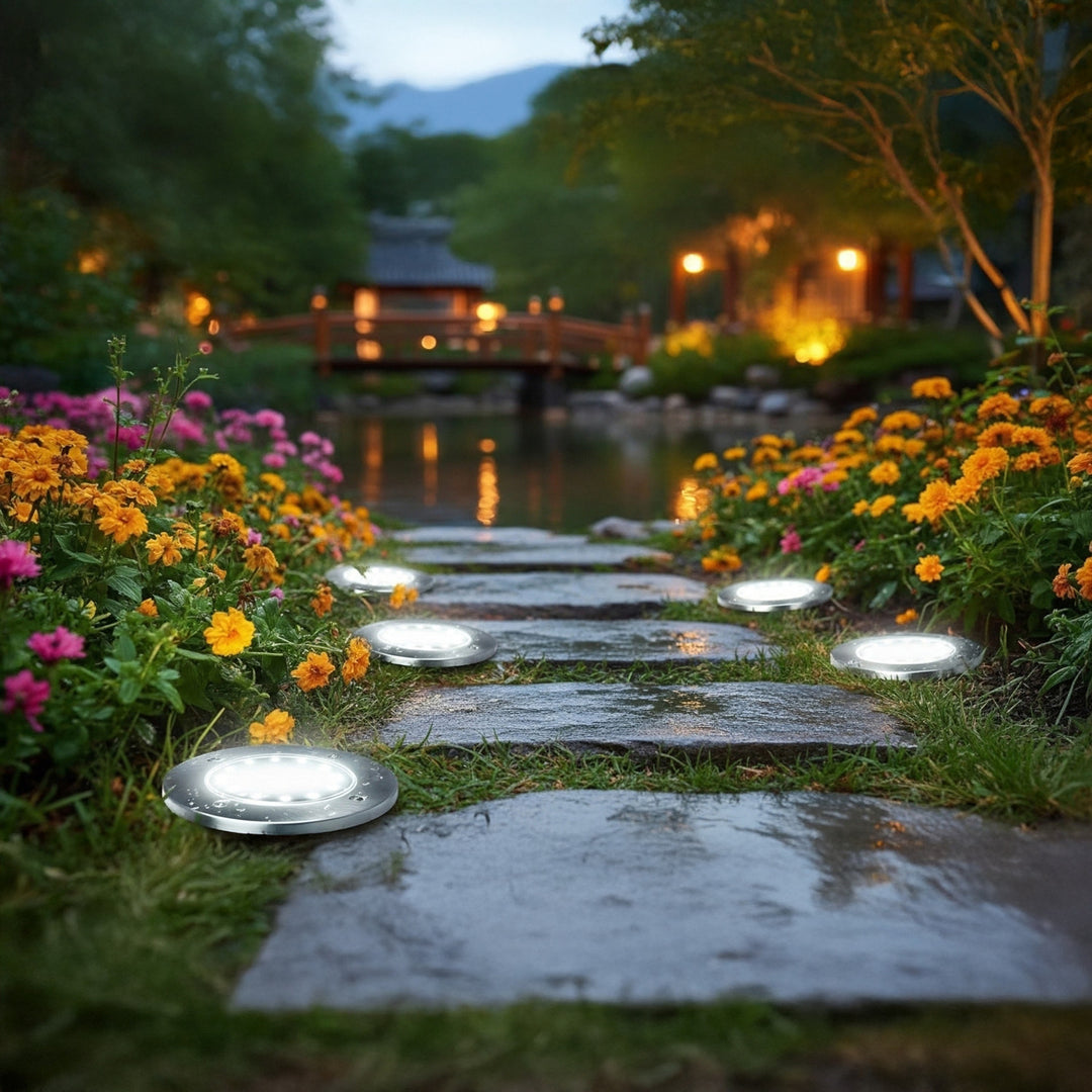 Solární zahradní reflektor Maclean IP44, 12 LED SMD, 4000K, Ni-MH 600 mAh, 0,7W, MCE318