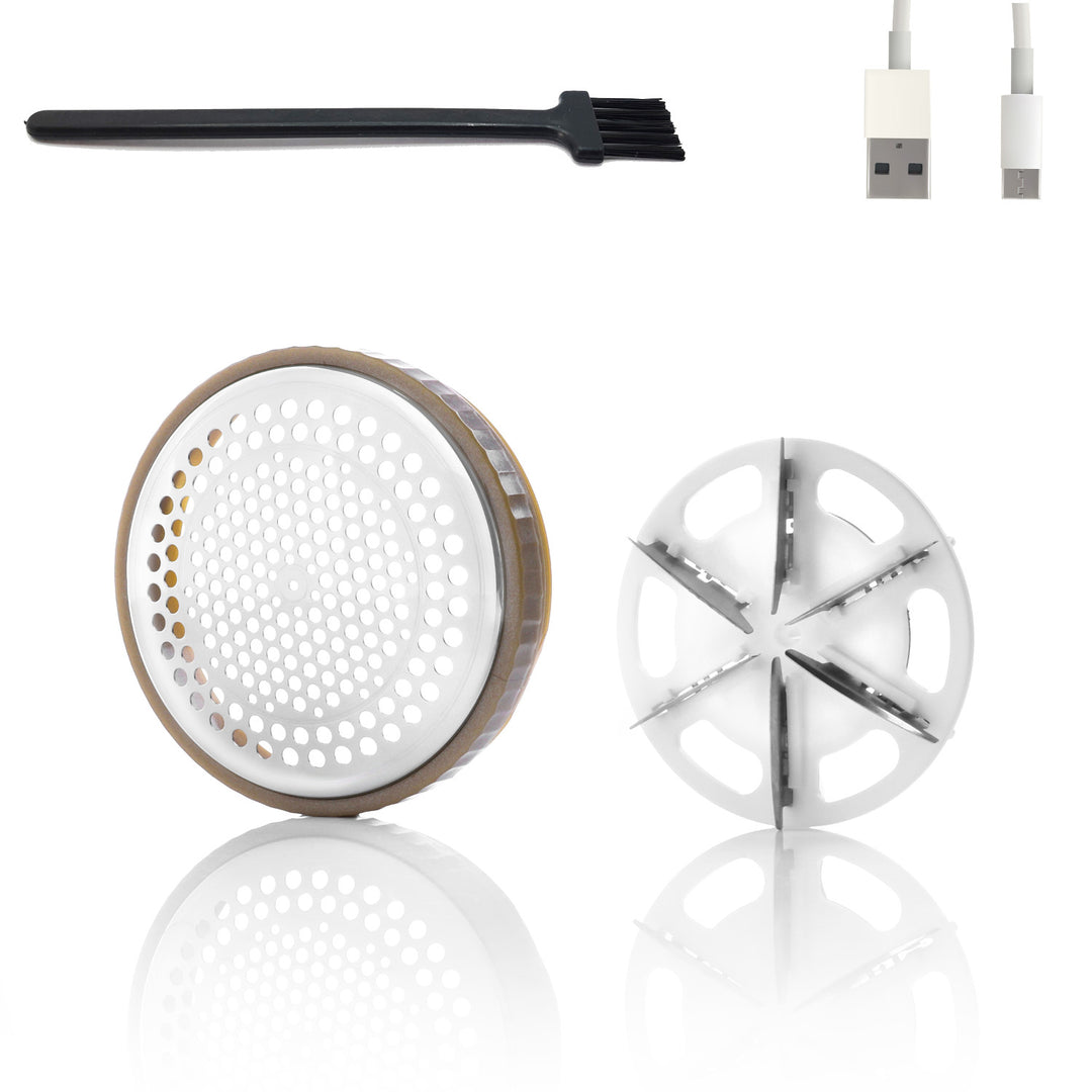 Holicí strojek Adler, nabíjení přes USB, LCD displej, 3 stupně rychlosti, kartáček, AD 9617