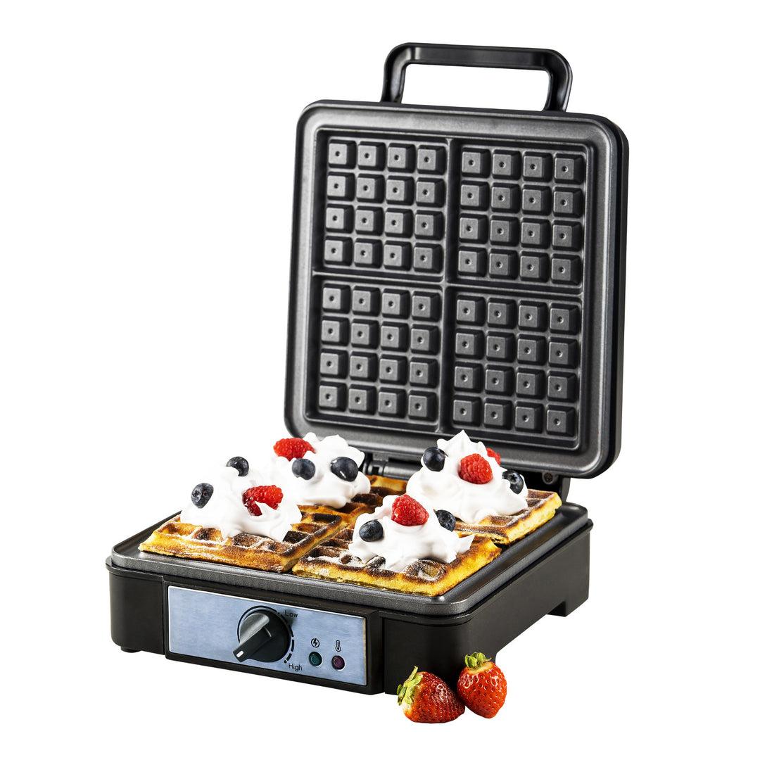 Vaflovač Adler, na 4 vafle, regulace teploty, 1800W, AD 3049