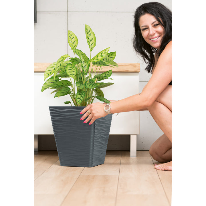 Sahara Dunes 35 cm antracitový plastový čtvercový květináč s pláštěm