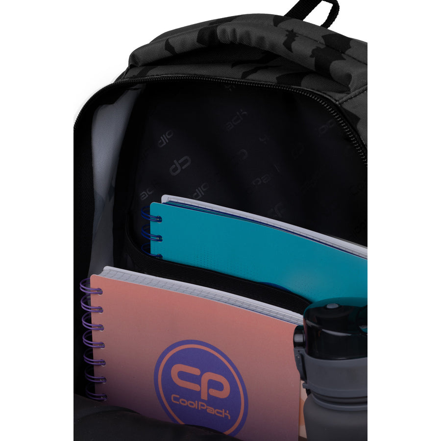 Batoh CoolPack Darker Night pro mládež, prostorný, pohodlný F029680