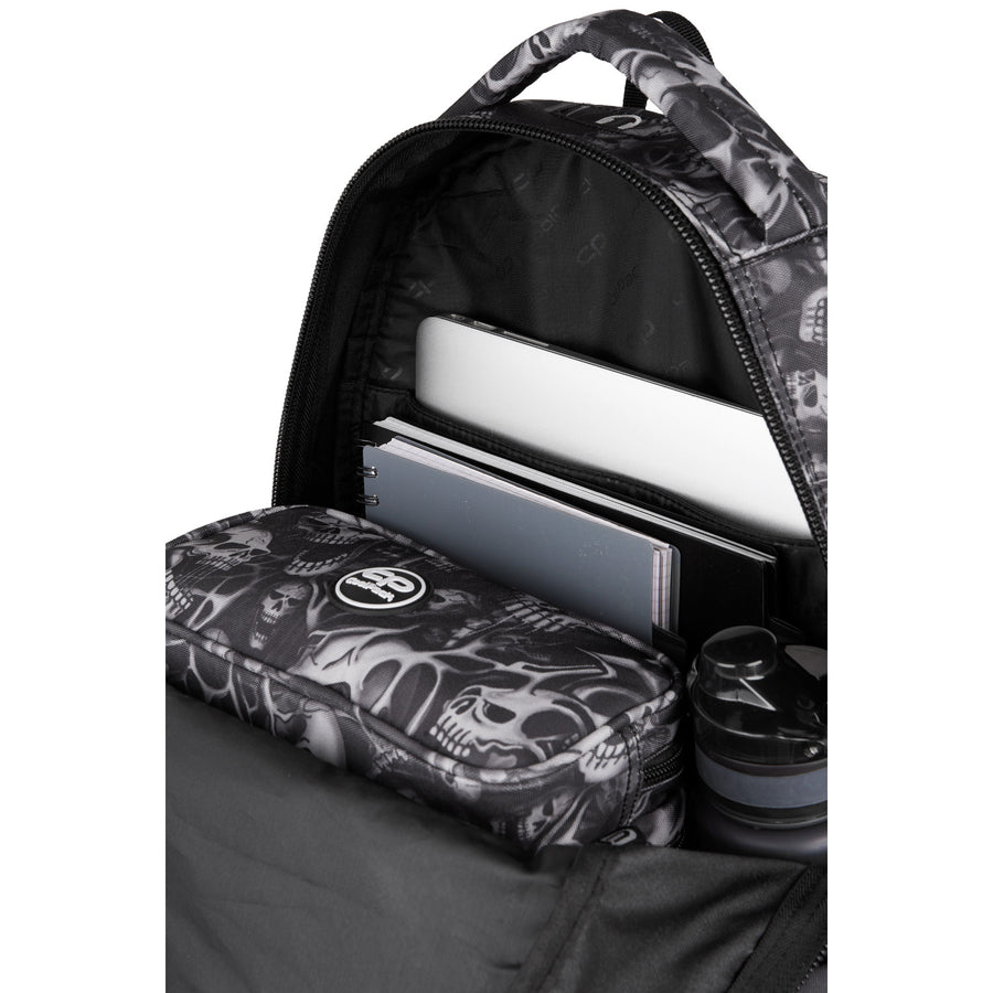 Batoh CoolPack Skulls pro mládež, prostorný, pohodlný F024721