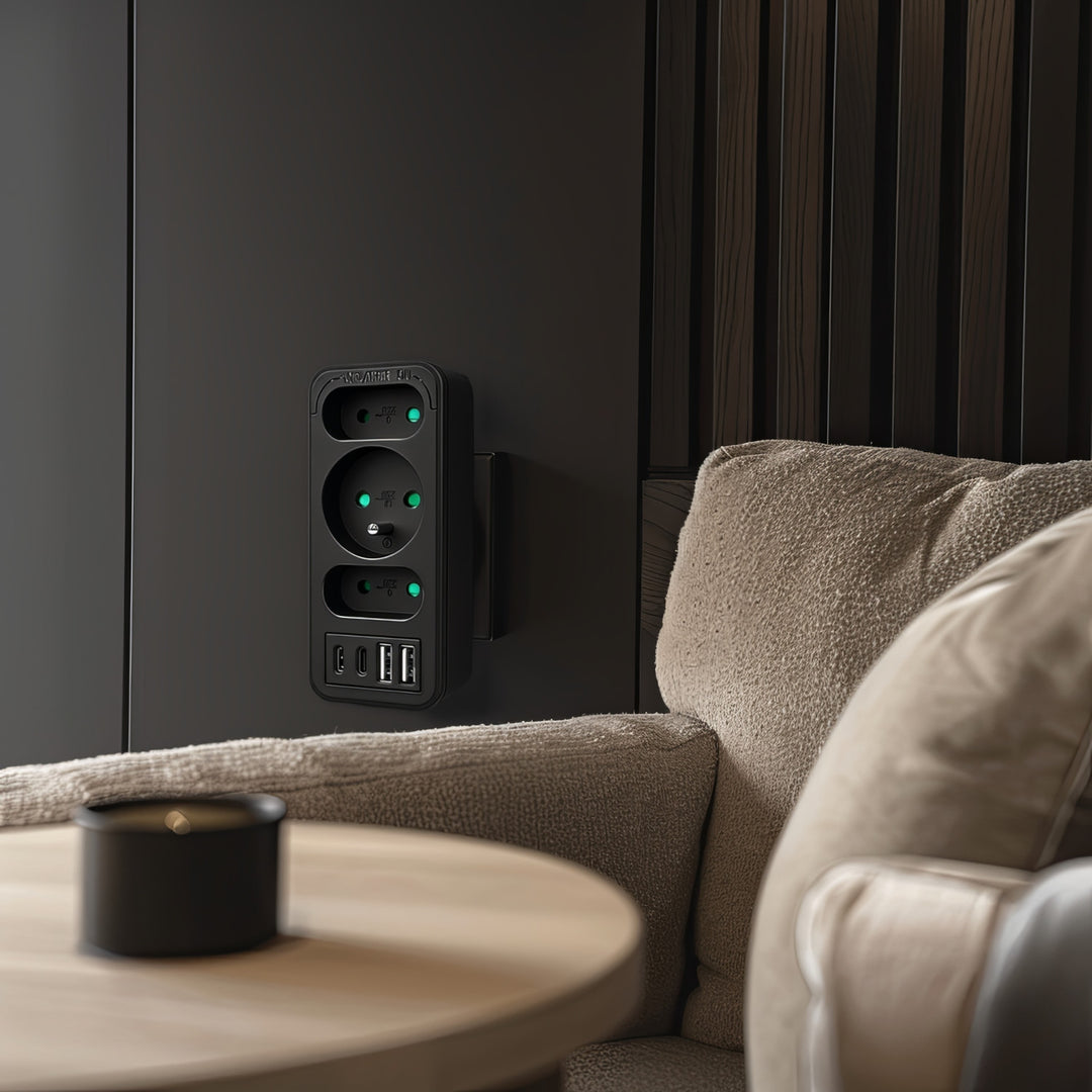 Proudová zásuvka x3 + 4xUSB Maclean, 3-zásuvkový rozdělovač, 2xUSB A, 2xUSB C PD 20W, 1x16A + 2x6A, MCE248 F/B