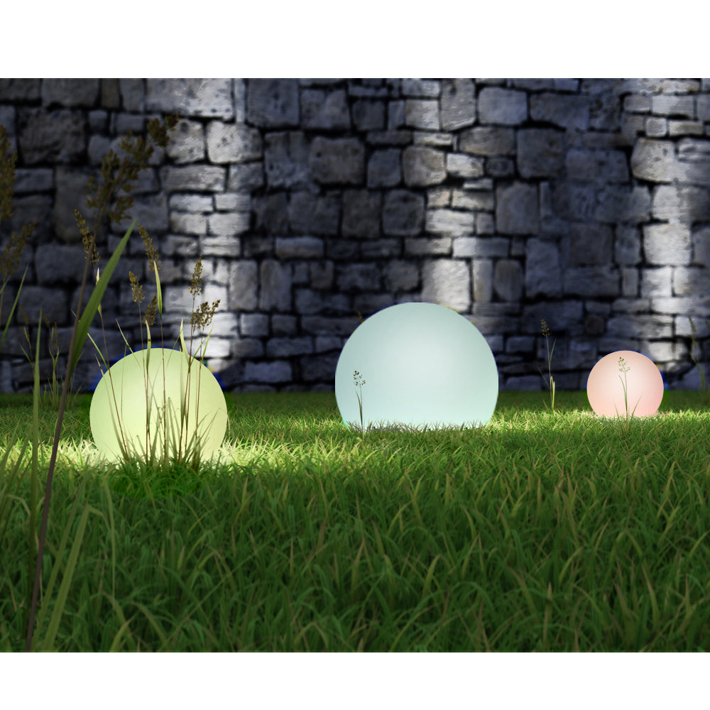 Solární volně stojící zahradní lampa GB167 - koule 30x30x63cm, barevná LED, 4 kusy