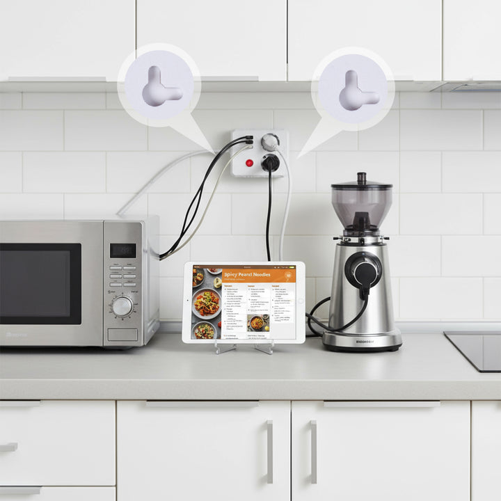 Napájecí lišta Maclean, prodlužovací kabel 2 zásuvky + 3xUSB, 110-240V AC 50/60Hz, 2,1A max. 2500W, 1,5m, bílá, MCE387 W