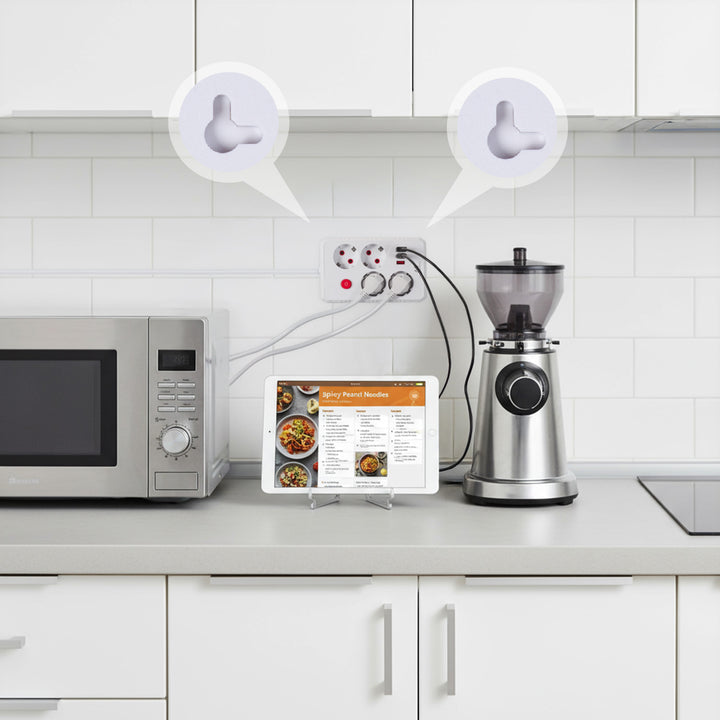 Napájecí lišta Maclean, prodlužovací kabel se 4 zásuvkami + 3xUSB, 110-240V AC 50/60Hz, 2,1A max. 2500W, 3m, bílá, MCE393 W