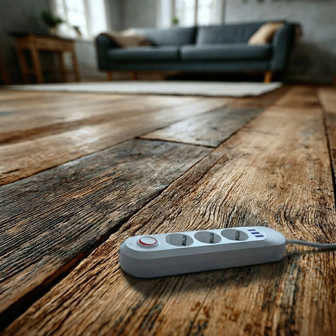 Napájecí lišta Maclean, 3zásuvkový prodlužovací kabel + 3xUSB, 110-240V AC 50/60Hz, 2,1A max. 2500W, 1,5 m, bílá, MCE394 W