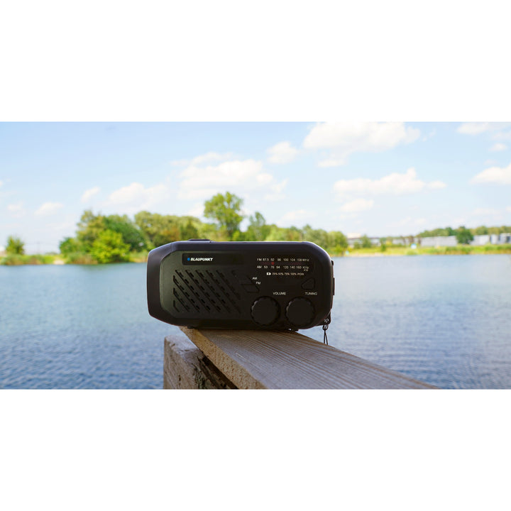 Rádio Blaupunkt síťové/akumulátorové, LED svítilna, SOS indikace, anténa, ER10
