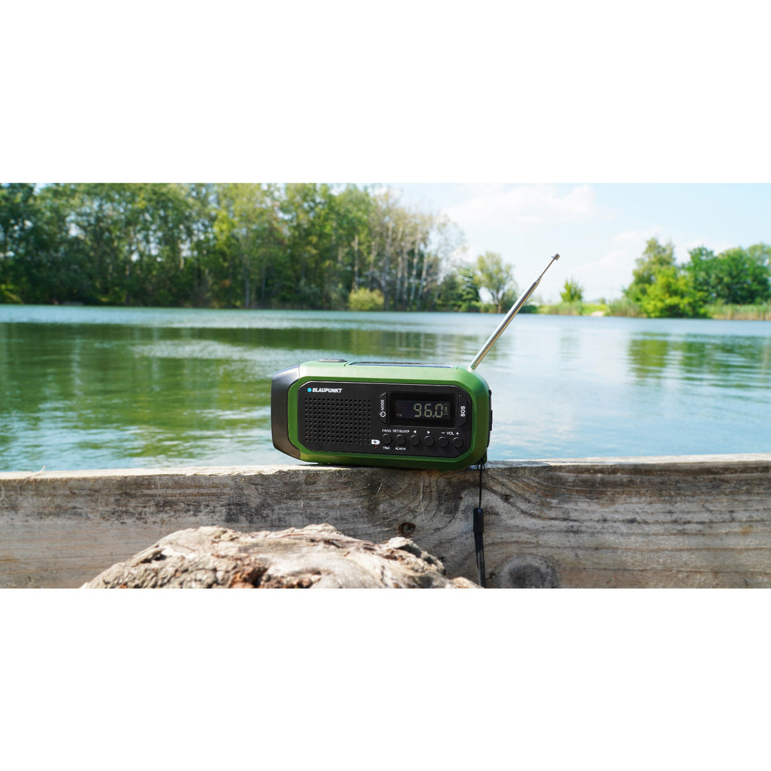 Rádio Blaupunkt síťové/akumulátorové, LED svítilna, SOS indikace, anténa, ER20