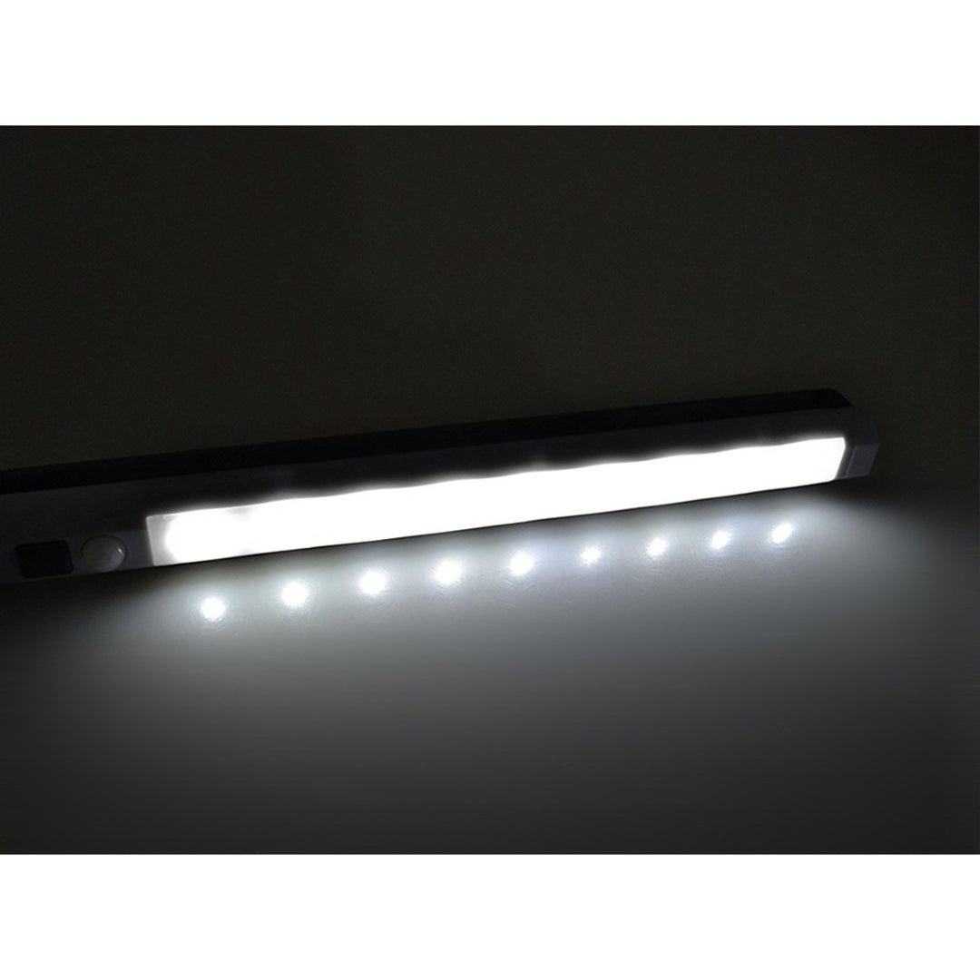 Kuchyňské svítidlo Maclean LED, pod skříňku 9 SMD, napájení bateriemi, PIR senzor zapnutí/vypnutí, MCE166 + 3x baterie Varta Industrial LR6/AA R-06
