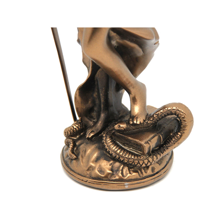 Figurka Temidy s váhou a mečem, bronzová právní plastika, královna Isabel