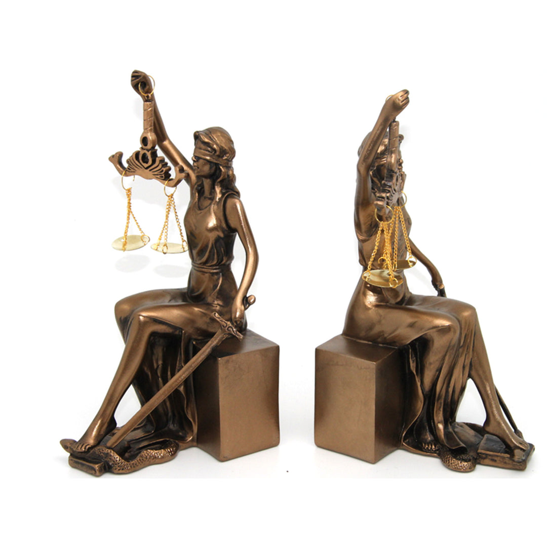 Figurky Themis s váhami a mečem, opěrky na knihy, královna Isabela, 2 kusy