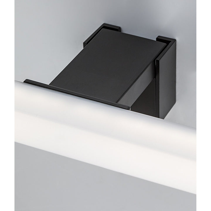 Koupelnové svítidlo Rabalux, výkon 9 W, přírodní bílá 4000K, IP44. černá, Oliro