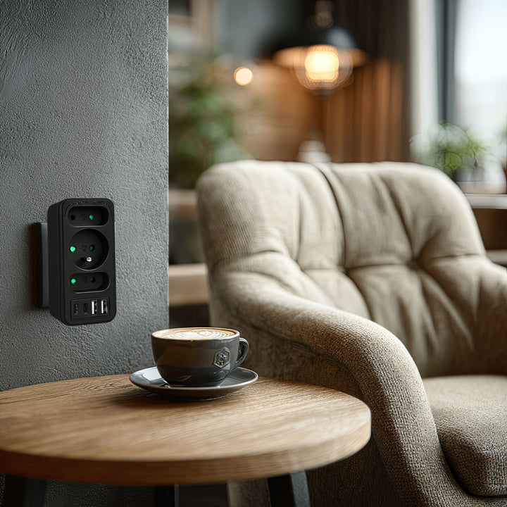 Proudová zásuvka x3 + 4xUSB Maclean, 3-zásuvkový rozbočovač, 2xUSB A, 2xUSB C PD 20W, 1x16A + 2x6A, MCE248 F/B, 2 kusy