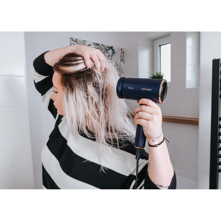 Fén Concept ProfiCare, motor BLDC, magnetické nástavce, funkce Oil Therapy, režim pro děti, funkce Cold Mode, VV8100