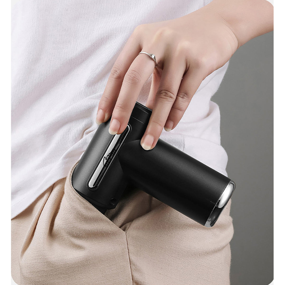 Masážní přístroj pro snadnou a rychlou masáž napjatých svalů, Media-tech, 4 vyměnitelné masážní hlavice, MT6521