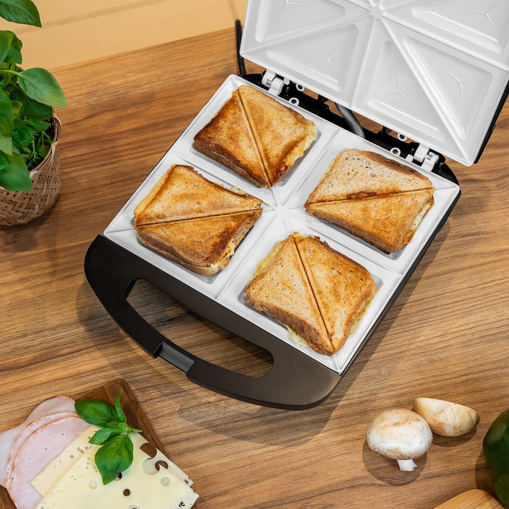 Sendvičovač Teesa, keramické vložky, na 4 sendviče, maximální výkon 1500 W, TSA3229B