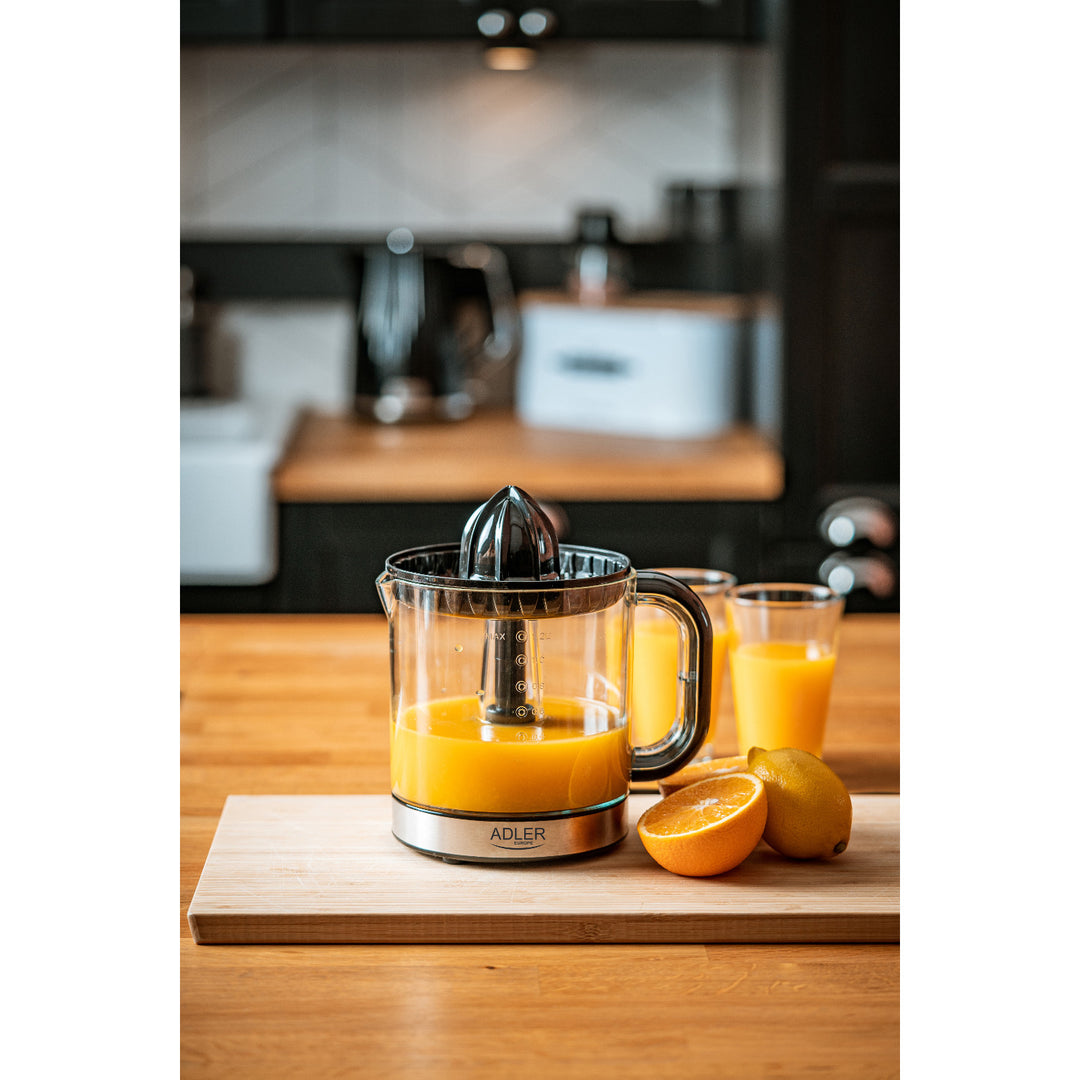 Odšťavňovač citrusů Adler, objem 1,2 l, maximální výkon 60 W, černý, AD 4012
