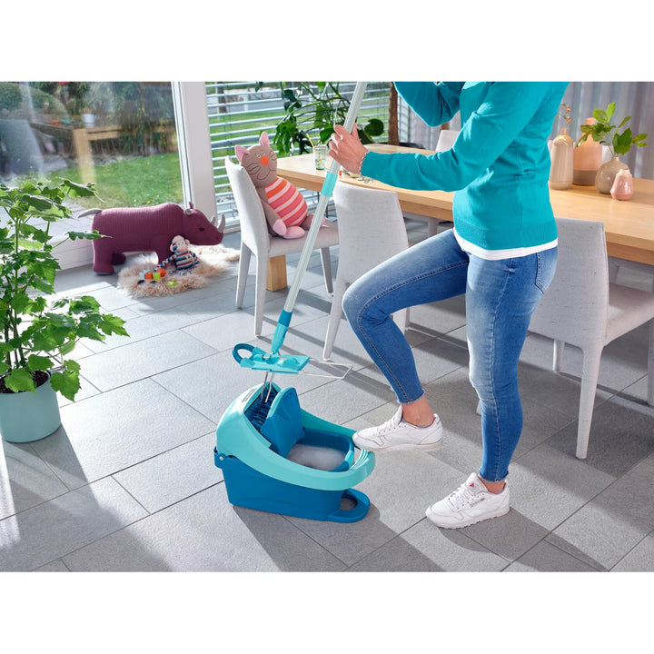 Sada Profi Leifheit, mop a kbelík na kolečkách, vymačkávání nohou, snadné vyprazdňování, objem 8 l, nástavec Micro duo, 55096