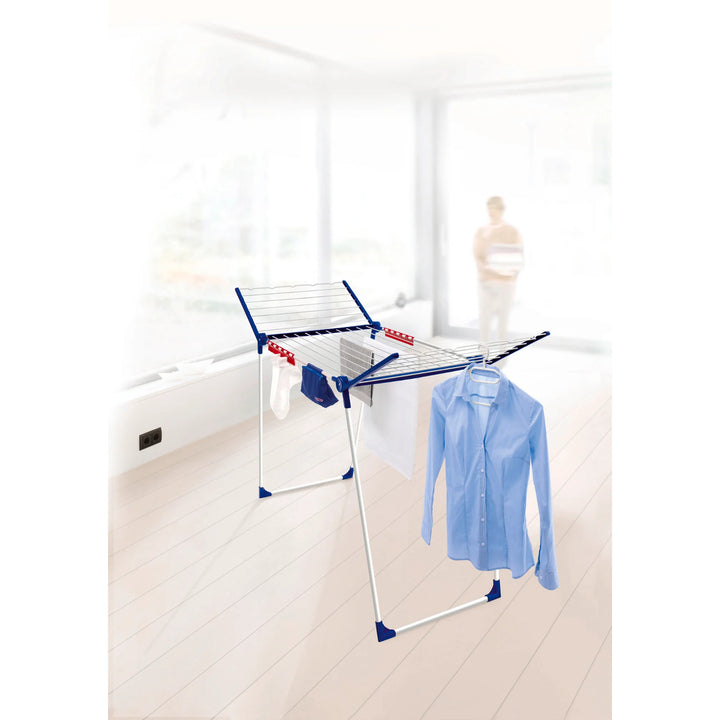 Sušák Pegasus 200 Solid Comfort Leifheit, délka šňůr 20 m, protiskluzové nožičky, odolný vůči povětrnostním vlivům, 2 držáky na prádlo, 81516