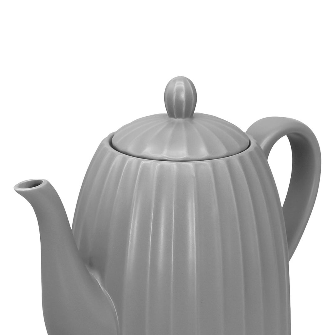 Keramická elektrická konvice Maestro, šedá barva, výkon 1500 W, objem 1,5 l, otočná základna, ukazatel hladiny vody, napájecí kabel 65 cm, MR-077
