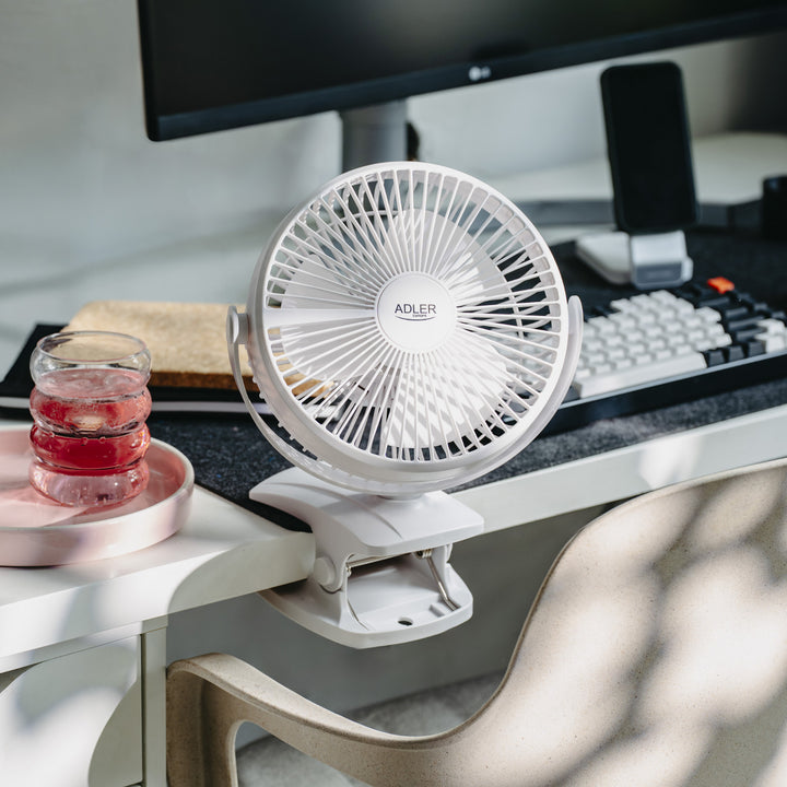 Stolní ventilátor s klipem, na baterii, 15,5 cm, otočný o 360°, USB-C, Adler