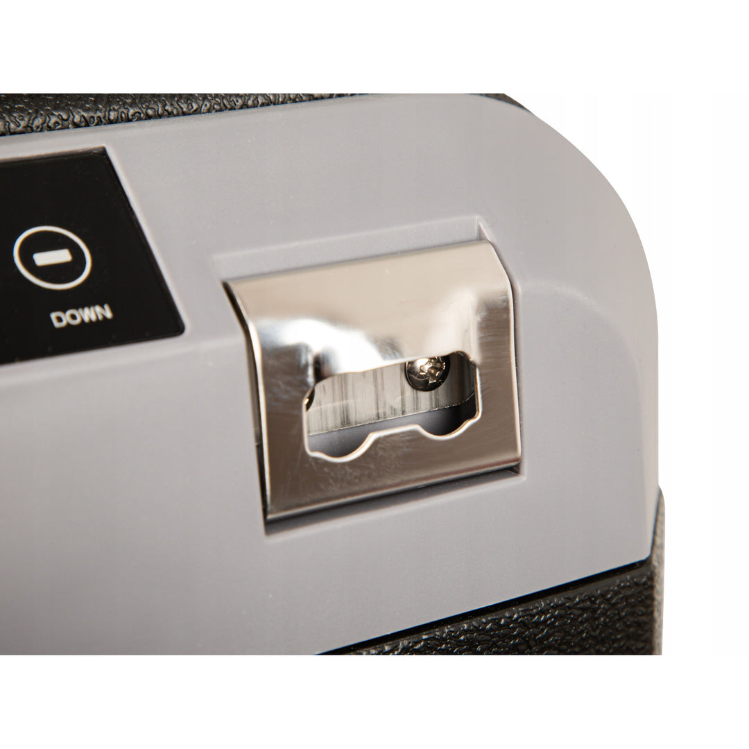 Kompresorová cestovní chladnička do auta Blow, objem 35 l, dotykový ovládací panel, 12 V, 24 V a 230 V, USB-C zásuvka, 44-208#