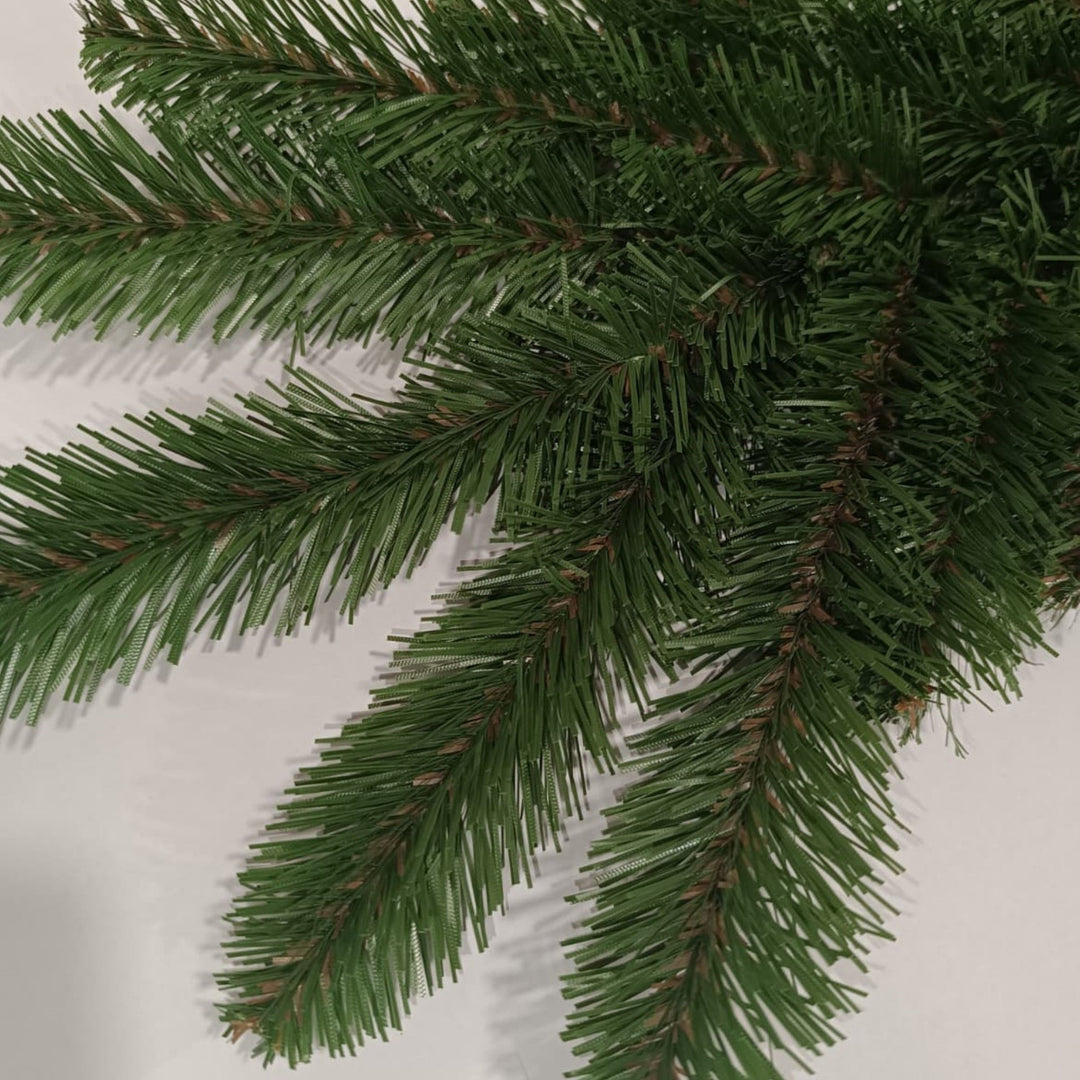 Umělý vánoční stromek, španělský jedlovec, materiál PVC, výška 250 cm, kovový stojan