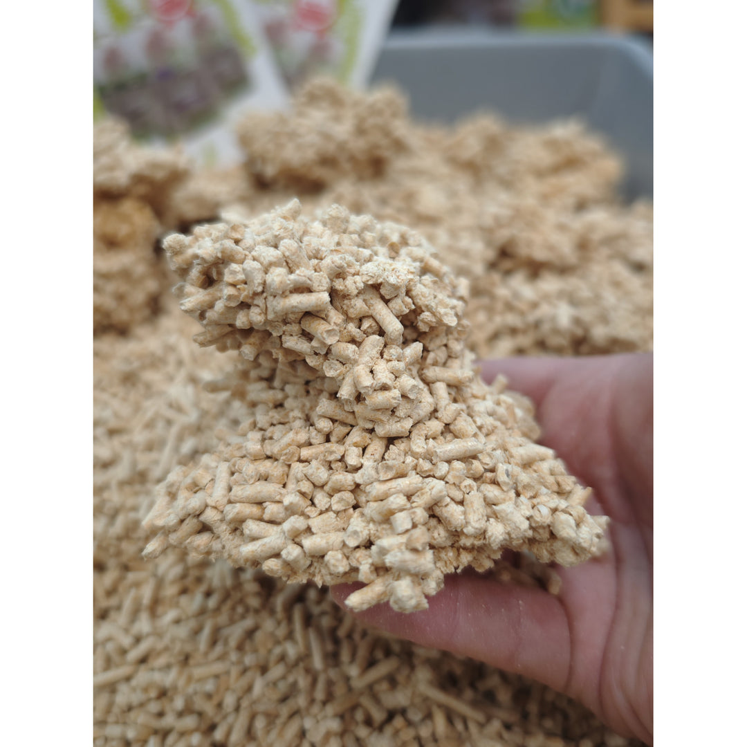Agregující stelivo, Animax Golden line 3 mm, malé kuličky, 2 pytle po 7 l