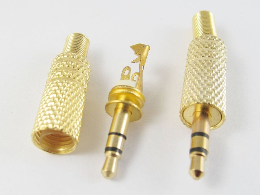 Připojte malý 3,5mm stereo zlatý konektor s kovovým krytem