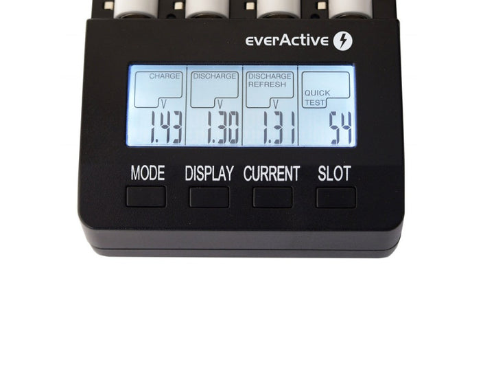Nabíječka baterií AAA R03, AA R6, Ni-MH / Ni-CD EverActive NC-3000