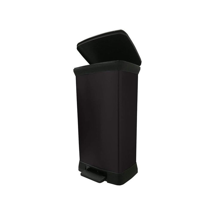 Kovový odpadkový koš s pedálem CURVER DECO BIN 50L - černá barva