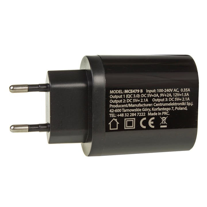 Univerzální nabíječka 3xUSB Maclean Energy MCE479 B - černá Qualcomm Quick Charge QC 3.0 - 3,6-6VV / 3A, 6-9V / 2A, 9-12V / 1,5A a 2 zásuvky 5V / 2,1A