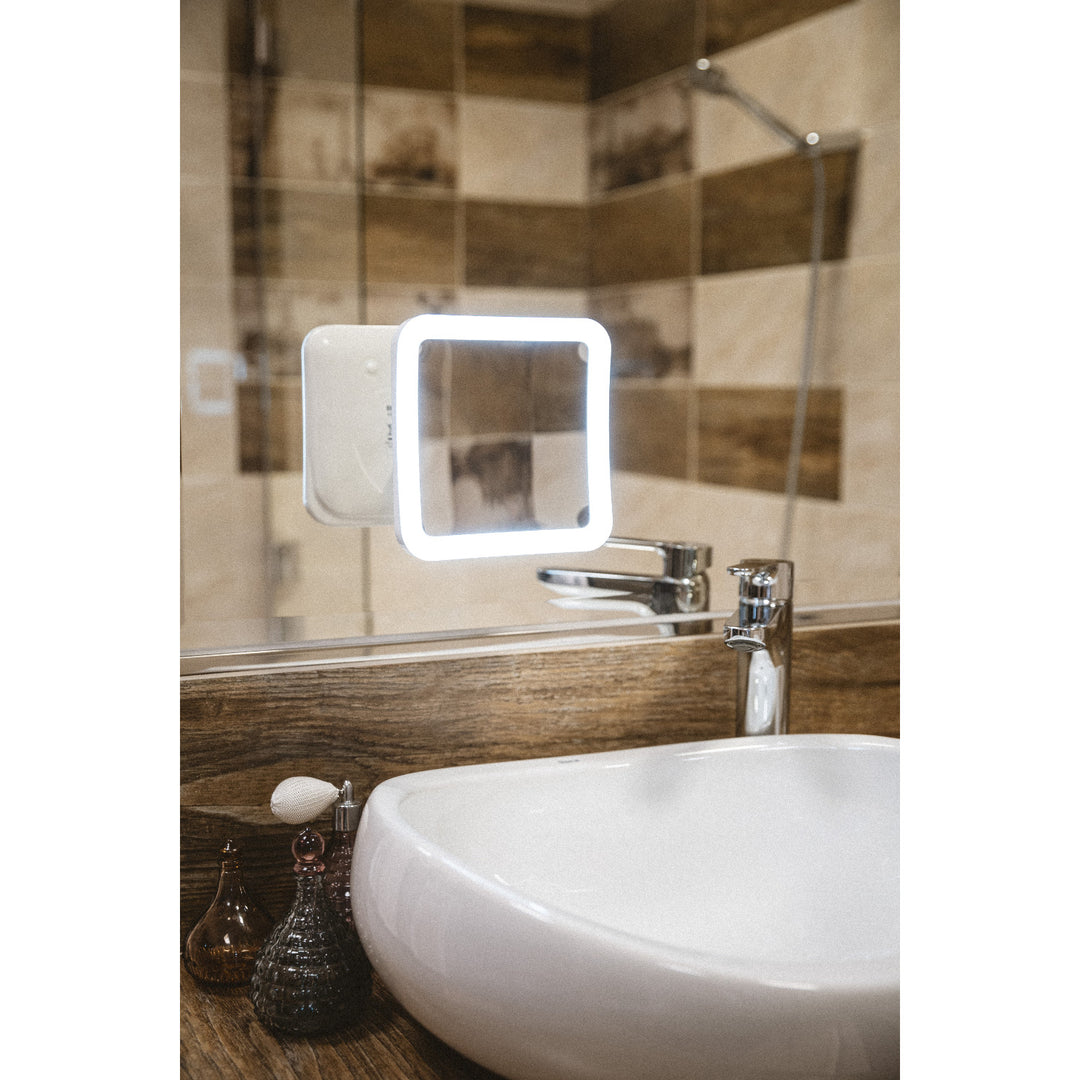 Koupelnové zrcadlo, otočné s osvětlením LED CR 2169
