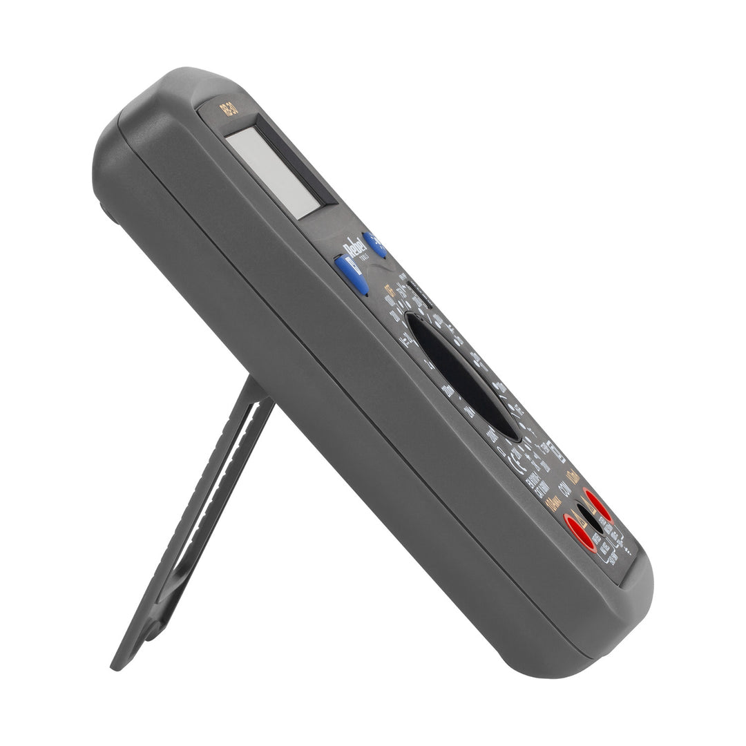 Univerzální měřič Rebel Tools RB-30D obsahuje testovací kabely
