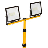 Dvojité halogenové bílé neutrální svítidlo 4000 lm 50 W + stativ + 5 m kabel