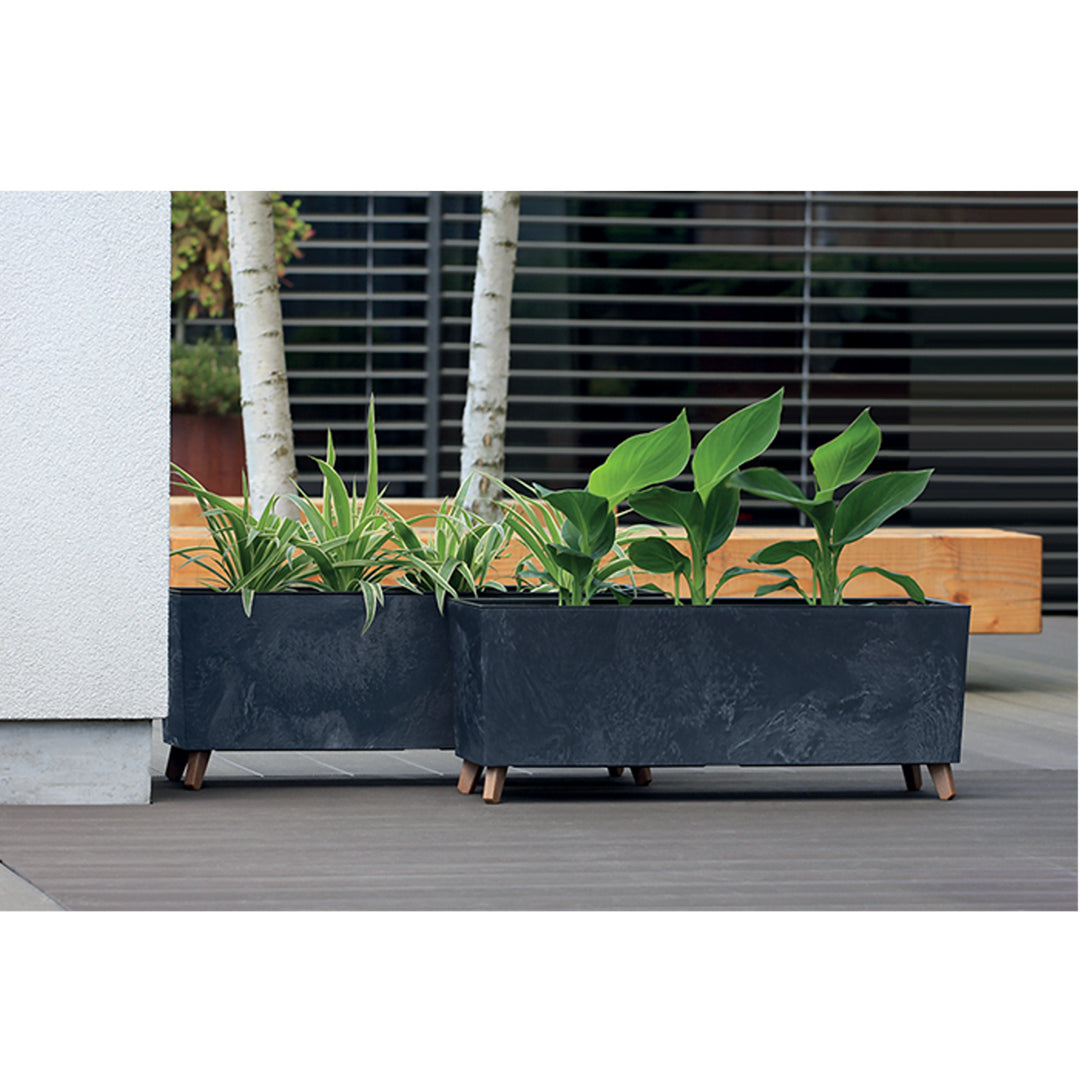 Prosperplast Urbi Case N Květináč s betonovým efektem a nohami pro vnitřní i venkovní použití Obdélníkový květináč  770x235x300mm (antracit)