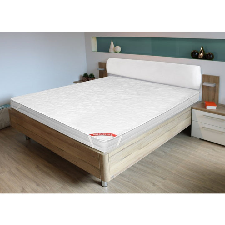 AIO FACTORY Ecco prošívaný matracový topper/potah s gumou, rozměr 90 x 200 cm, bílý