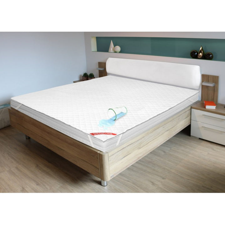 AIO FACTORY Voděodolný prošívaný matracový topper/chránič s počtem vláken 200x220 cm bílý