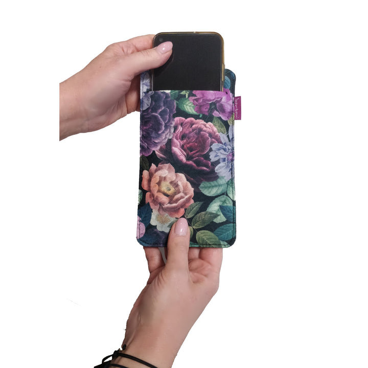 Pouzdro na chytrý telefon Bertoni, z ekologické plsti, 105x195 mm, vzor Midnight, EE0030